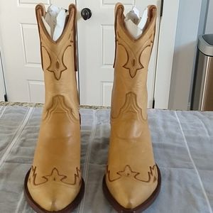 "Old Gringo" Short Cowboy Boots 8 NWOB